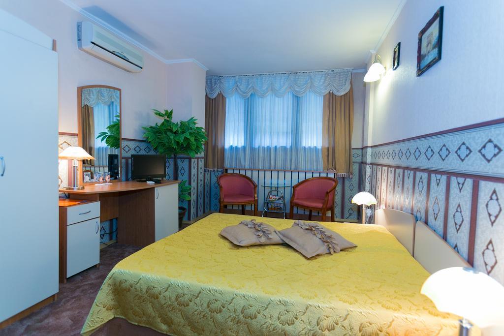 פזרג'יק Yor-Daniel Hotel חדר תמונה